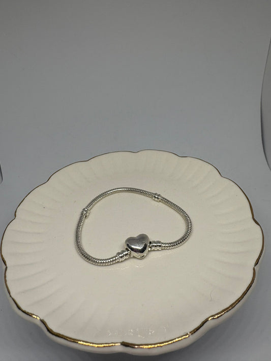 Silver heart clasp base bracelet